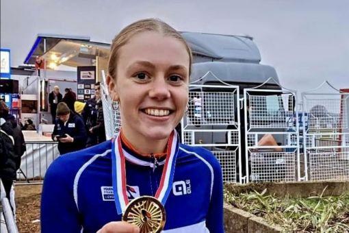 Championnats de France de Cyclo-Cross : Electa GALLEZOT en Or.