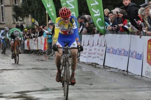 Coupe de France cyclo-cross : Francis Mourey et Evita Muzic sur le podium